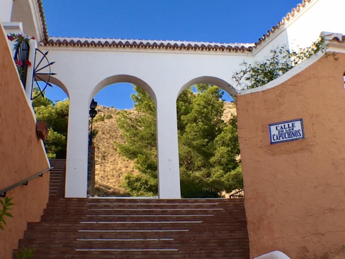 Apartment With Panoramic Views, San Juan De Capistrano, Нерха Экстерьер фото